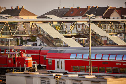 Gemeinde Mühldorf_am_Inn Landkreis Mühldorf Bahnhof (Dirschl Johann) Deutschland MÜ